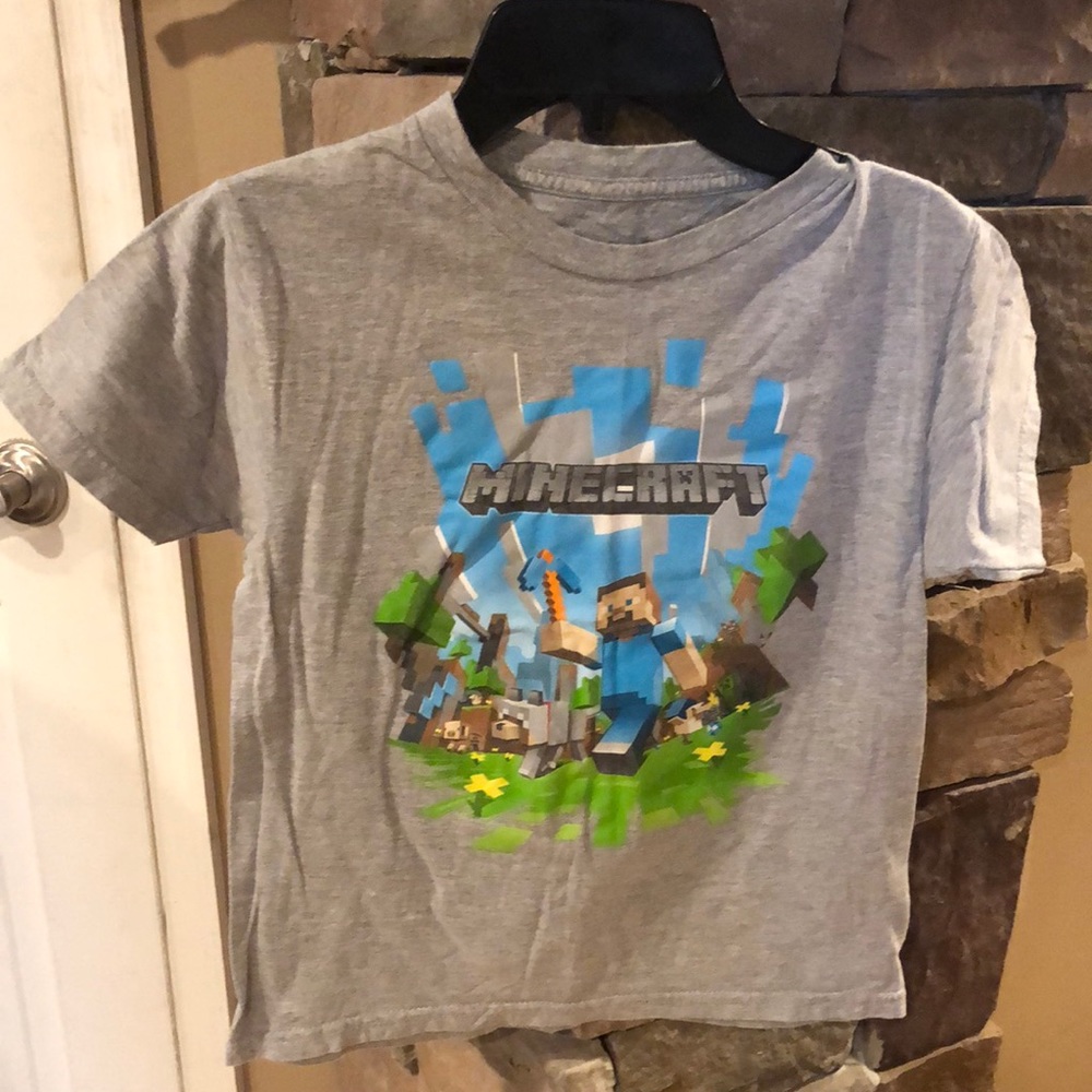 Minecraft T-shirt size small